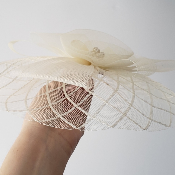 Hair Accessory - Picture 4 of 4